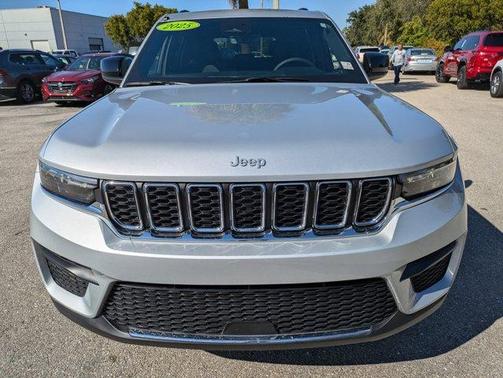 2025 Jeep Grand Cherokee Laredo X