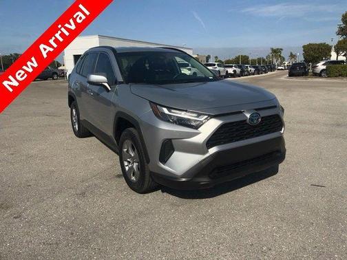 2024 Toyota RAV4 Hybrid XLE