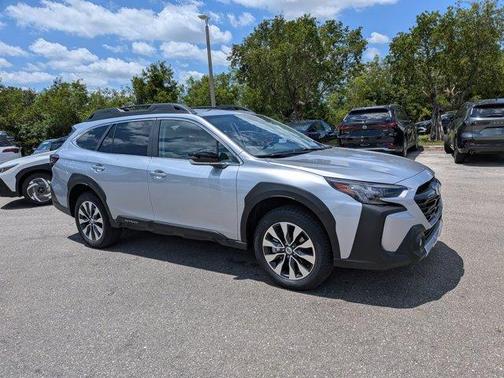 Ice Silver Metallic 2025 Subaru Outback Limited