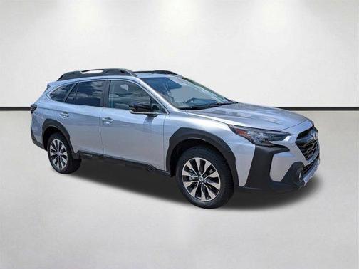 Ice Silver Metallic 2025 Subaru Outback Limited