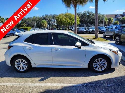 2023 Toyota Corolla Hatchback SE