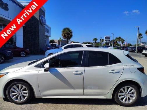 2023 Toyota Corolla Hatchback SE