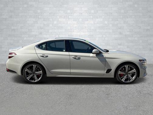 2024 Genesis G70 2.5T