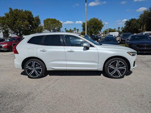 2018 Volvo XC60 T5 R-Design