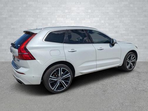 2018 Volvo XC60 T5 R-Design