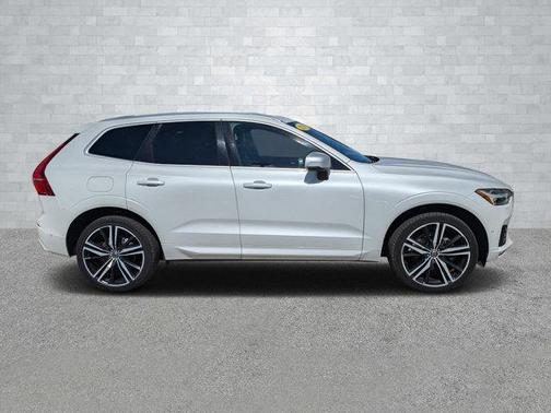 2018 Volvo XC60 T5 R-Design
