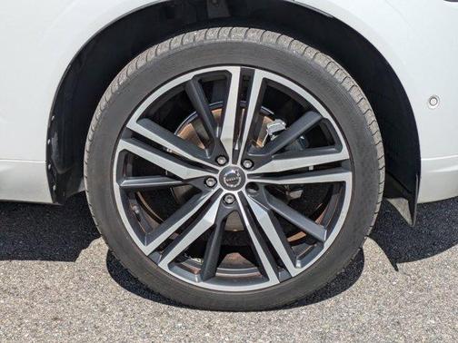 2018 Volvo XC60 T5 R-Design