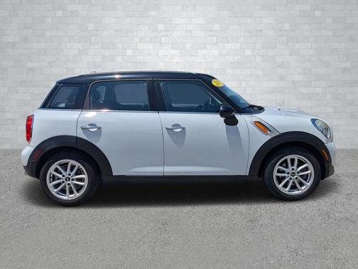 2015 MINI Countryman Cooper