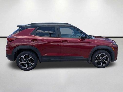 Crimson Metallic 2022 Chevrolet Trailblazer RS