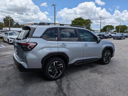 Ice Silver Metallic 2025 Subaru Forester Limited