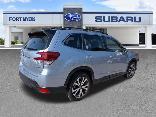 Ice Silver Metallic 2024 Subaru Forester Limited