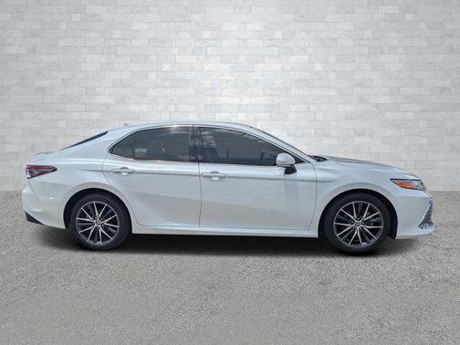 2023 Toyota Camry XLE