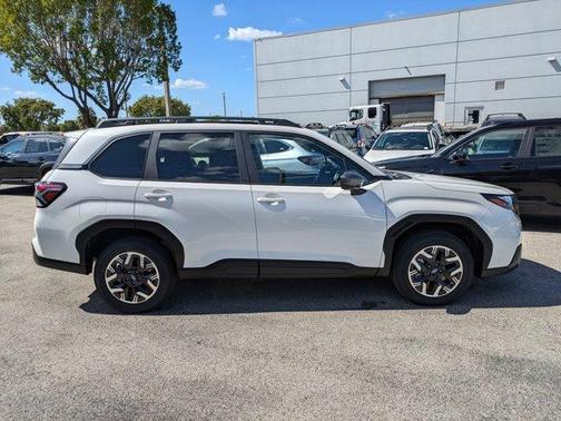 2025 Subaru Forester Premium