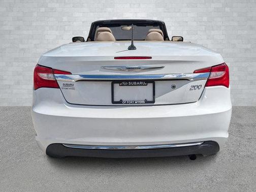 2012 Chrysler 200 Touring
