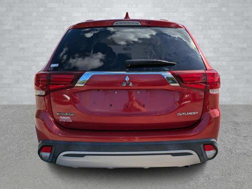 2019 Mitsubishi Outlander ES