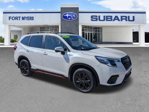 Crystal White Pearl 2023 Subaru Forester 2.5i Sport