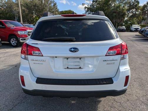 2013 Subaru Outback 2.5i Limited