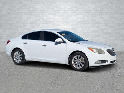 2013 Buick Regal Premium 1
