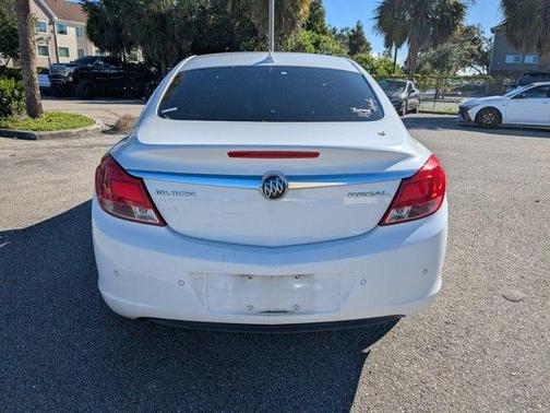 2013 Buick Regal Premium 1