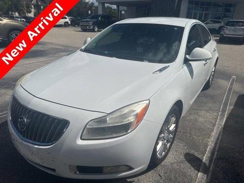 2013 Buick Regal Premium 1