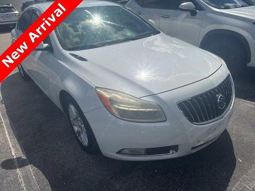 2013 Buick Regal Premium 1
