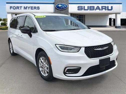 2024 Chrysler Pacifica Touring-L