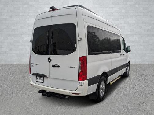 2022 Mercedes-Benz Sprinter 2500 144 WB Standard Roof Passenger