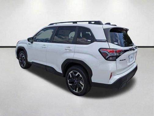 Crystal White Pearl 2026 Subaru Forester Premium