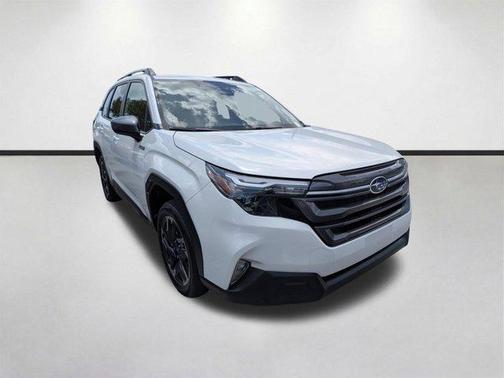 Crystal White Pearl 2026 Subaru Forester Premium
