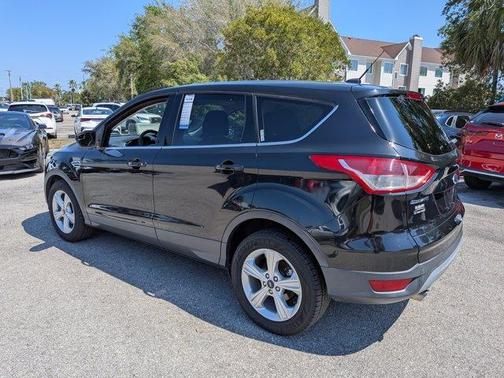 Tuxedo Black 2015 Ford Escape SE