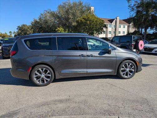 2018 Chrysler Pacifica Limited