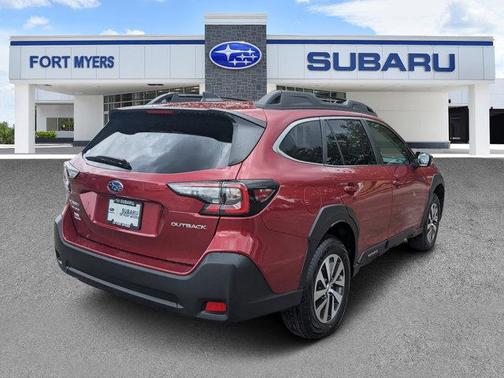2025 Subaru Outback Premium