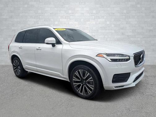 2020 Volvo XC90 T5 Momentum 7 Passenger