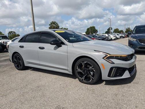 2025 Kia K5 GT-Line