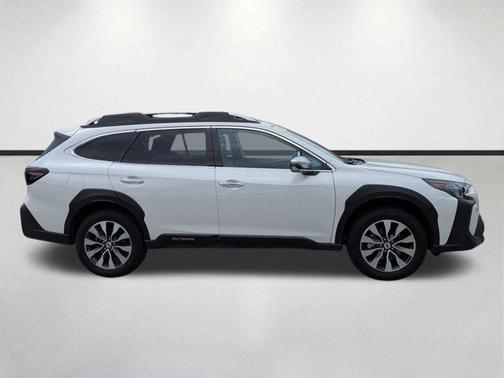 Crystal White Pearl 2024 Subaru Outback Touring XT