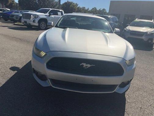 2016 Ford Mustang V6