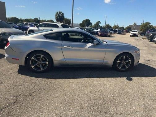 2016 Ford Mustang V6