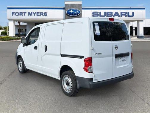 2015 Nissan NV200 S