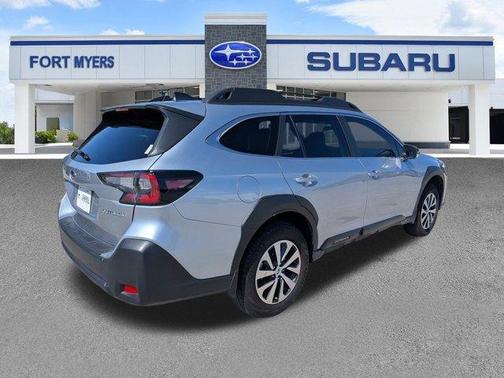 Ice Silver Metallic 2025 Subaru Outback Premium