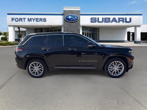 2023 Jeep Grand Cherokee Summit