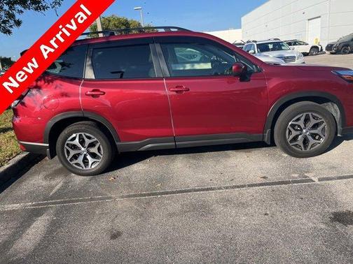 2023 Subaru Forester Premium
