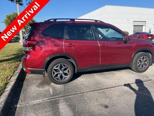 2023 Subaru Forester Premium