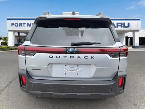 Ice Silver Metallic 2026 Subaru Outback Limited