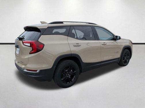 Desert Sand Metallic 2022 GMC Terrain AT4