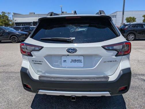 Crystal White Pearl 2024 Subaru Outback Limited