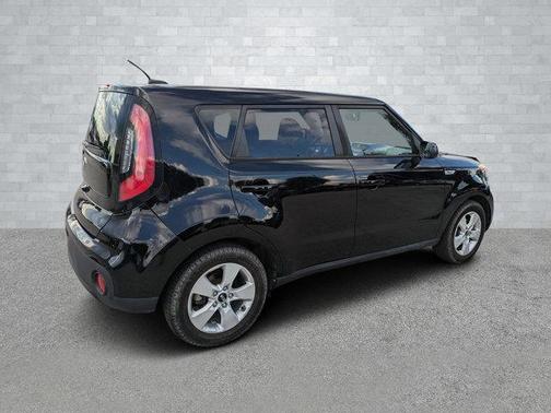 2017 Kia Soul Base