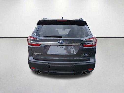 Magnetite Gray Metallic 2026 Subaru Ascent Limited