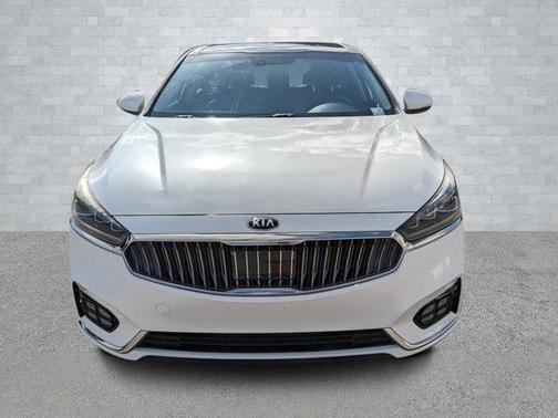 2017 Kia Cadenza Technology