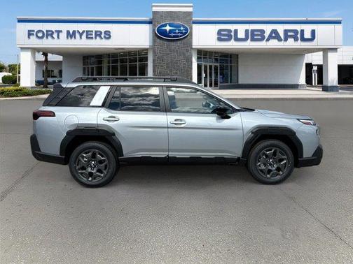 Ice Silver Metallic 2026 Subaru Outback Premium