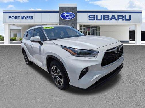 Blizzard Pearl 2021 Toyota Highlander XLE